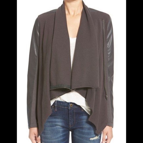 ⭐️BLANK NYC⭐️VINTAGE Waterfall Drape front Vegan Faux Moto Zip Jacket Size: XS - Picture 4 of 11